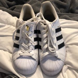 nike superstar shoes